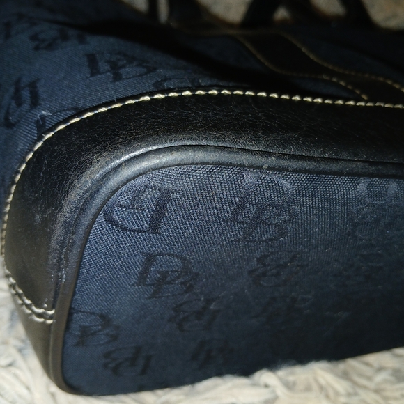 Dooney And Bourke Bag - Picture 12 of 15